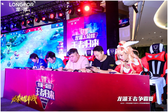 体现了他在 体现了他在